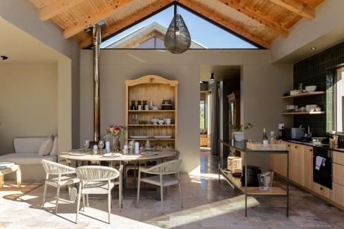 Two Luxury Cabins in Romansbaai Beach & Fynbos Estate - With Inverter in Birkenhead