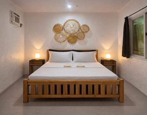 Islanders Hostel Siquijor Room Type - Queen Room with Shared Bathroom