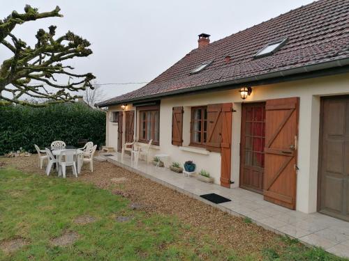 Chambre et salon indépendants chez l'habitant chambre d'hôte Authumes