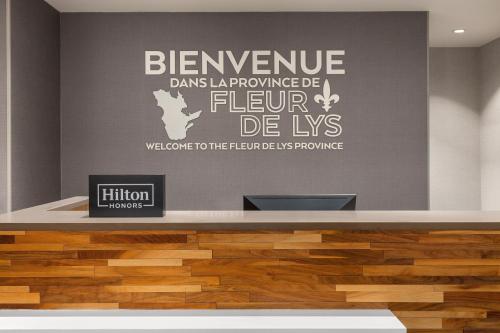 Hampton Inn & Suites by Hilton Montreal-Dorval in Montreal-Trudeau Airport