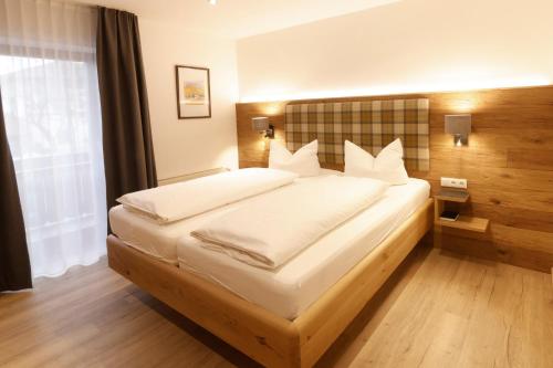 Hotel Gasthof Neuwirt in 霍爾茨基興