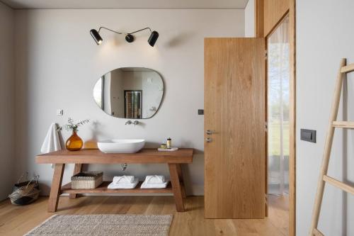 Luxury villa Serenity Pula with heated pool - image 5
