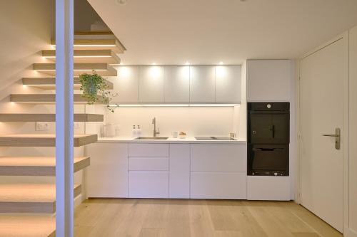 Charming brand new studio with Mezzanine - Odeon