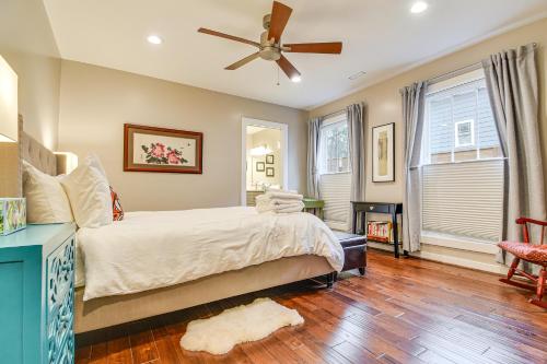 Chic and Central Downtown Duplex 1 Mi to Duke! - image 26