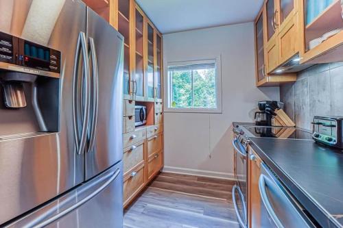 LeSerein, 3 Chambres, spa, bord de rivière. (LeSerein, 3 Chambres, spa, bord de riviere.) in St Zenon (QC)