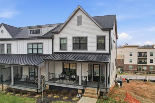 Modern 3BR Steps to Downtown Waxhaw – khách sạn tại Providence Estates East