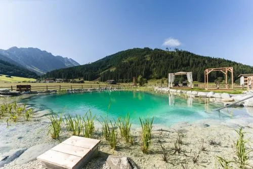 Traumhotel Alpina - 4 Sterne Superior Luxushotel, hoteleigenen Badesee, Adults Only in Gerlos, Österreich