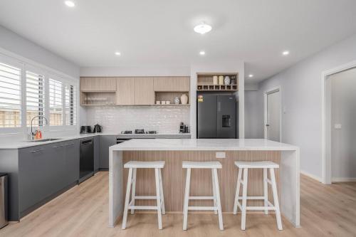 Bella Brand New Modern Stylish 4BR Home in Cardinia