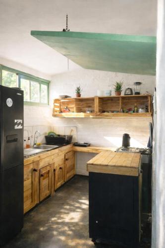 Viento Este Guest House in Попойо