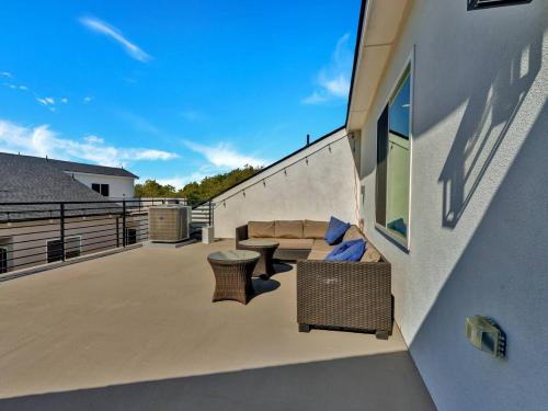Faciliteiten, Stylish 3BR Dallas Townhouse | Rooftop Terrace in Love Field vliegveld
