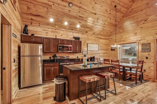 Makin Memories by Venture Smoky Mountains - image 12