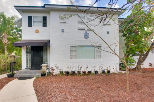6 Mi to Palm Beach Studio with Pool Access! in 萊克沃思