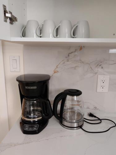 Private suite in Richmond Hill with a shared kitchen in 里士滿希爾