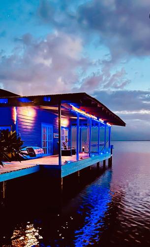 Hacienda Del Mar Confortable Villa Over the Water in Punta Laurel