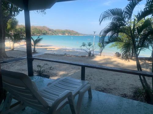 Koh Samed Lungdam Hutbeach เกาะเสม็ดลุงดำฮัทบีช in 奧田恩