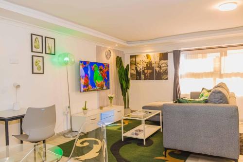 Chic Modern Studio Apartment with Pool in Nanyuki