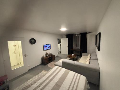 Studio 30 m2 Chantilly in Chantilly