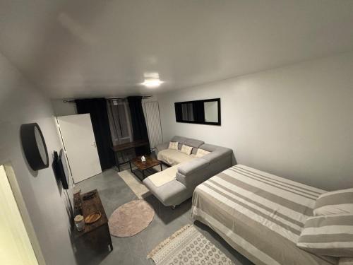 Studio 30 m2 Chantilly in Chantilly