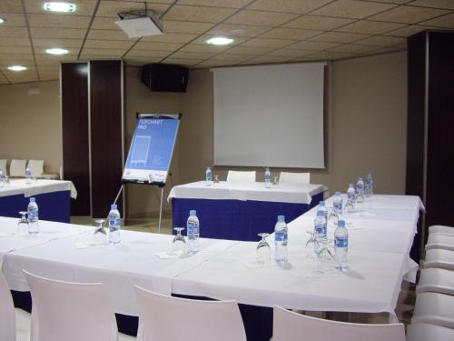 Apartamentos Complejo Eurhostal - image 8