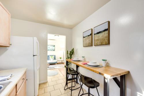 Quiet Carpinteria Cottage By Town and Beaches in Carpinteria, USA