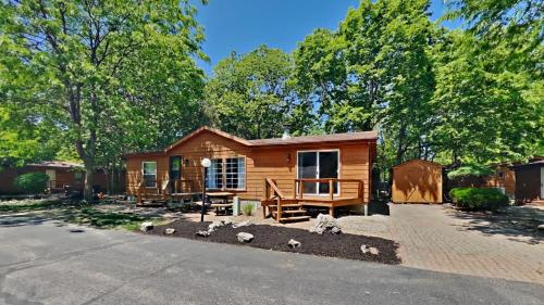 Island Club #71 in Put-in-Bay, USA