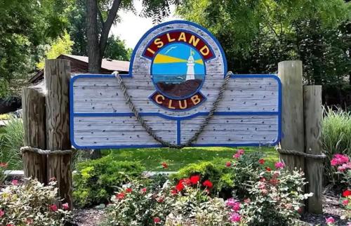 Put-in-Bay Island Club #93 - image 7