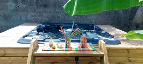 อ่างแช่น้ำร้อน, Ti Cactus Guadeloupe in ซานต์ โรเซ