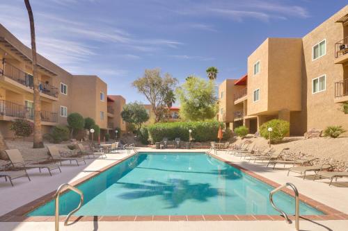 Walk To Lake, Dining & Shops: Lake Havasu Condo - Lake Havasu City, AZ
