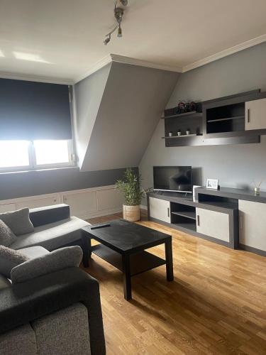 Koplietošanas atpūtas telpa ar TV, Vivienda turística tu hogaren la virgenVUT-LE-1140 (Vivienda turistica tu hogaren la virgenVUT-LE-1140) in Virgen Del Camino