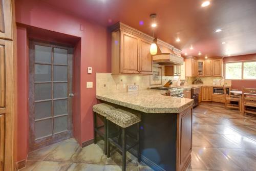 Homey Mtn View Escape 11 Mi to Garden of the Gods in Cascade-Chipita Park, USA