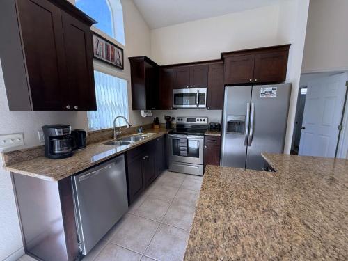 Southern Dunes Pool Villa in Haines City, USA