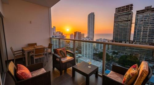Great apartment in Bocagrande with sunset & beach view