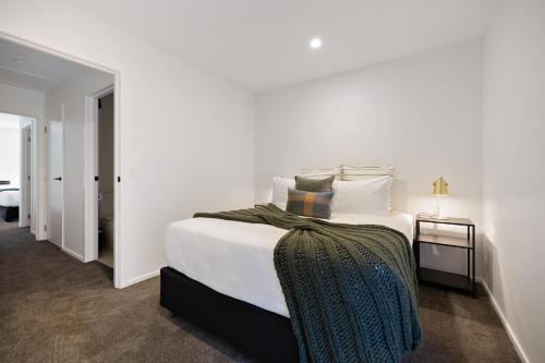Moke Retreat Queenstown - with parking - image 9