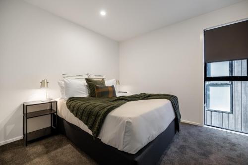 Moke Retreat Queenstown - with parking - image 4