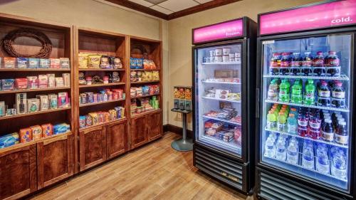 Hampton Inn & Suites Pigeon Forge On The Parkway - image 17