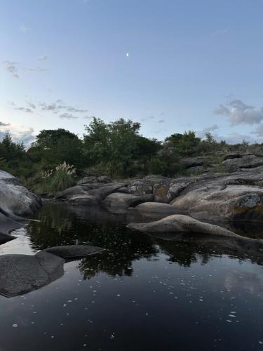 Monoambiente en las Sierras, cerca de lago y ríos (Monoambiente en las Sierras, cerca de lago y rios) in Villa Parque Siquimán
