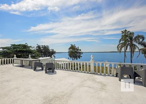 Luxury Waterfront Getaway in 圖克利