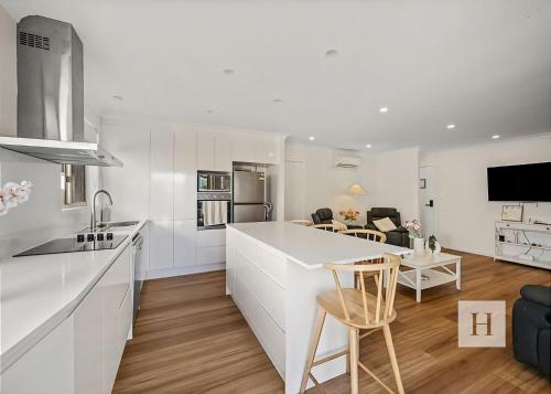 Pete's Retreat -500m from the beach in Noraville