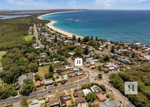 Pete's Retreat -500m from the beach in Noraville