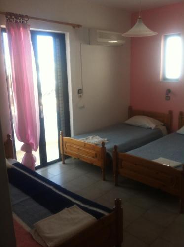 Nitsa Rooms - image 4