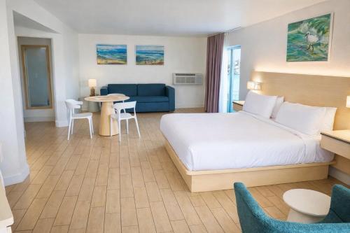 Chateau Mar Beach Resort in Ormond Beach (FL)