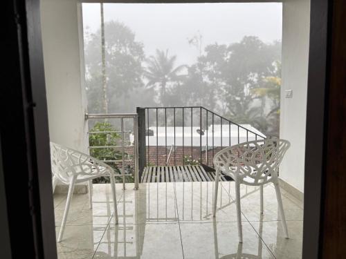 ระเบียง/ชานเรือน, Nilavu Homes Retreat in ปาจิลากาดู