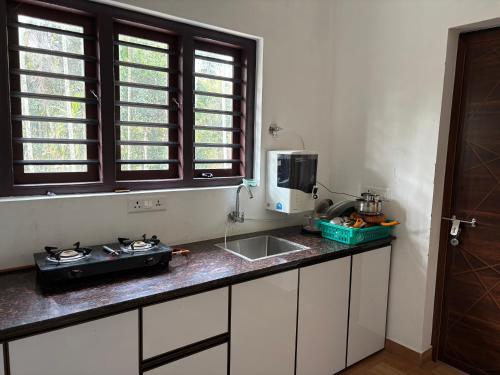 ห้องครัว, Nilavu Homes Retreat in ปาจิลากาดู