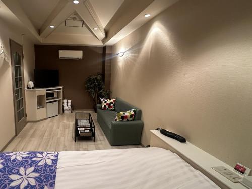 room detail thumbnail 0