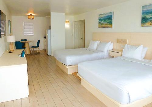 Chateau Mar Beach Resort - image 28