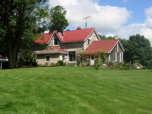 Koch Haus Bed and Breakfast - Accommodation - Stratford