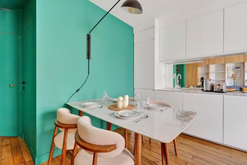 Quartier Les Marais 1 Bedroom Apartment with Netflix - image 12