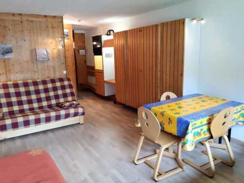 Résidence Cascade - Grand studio renové 3 personnes à Arc 1600 ski aux pieds 44 – khách sạn tại Les Arcs