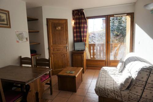 Chalet D'orcieres - 2 Pièces 4 personnes MAE-2812, Orcières