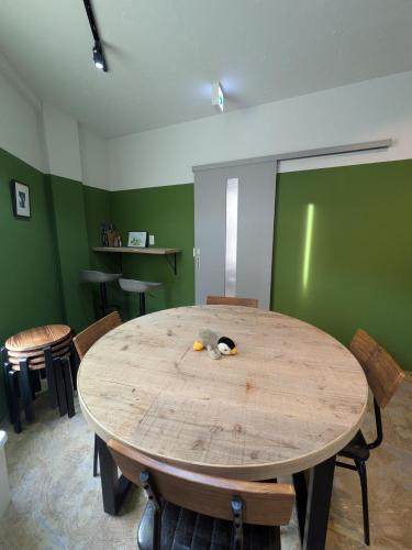 Facilities, Hostel x Hair ie in Hadano
